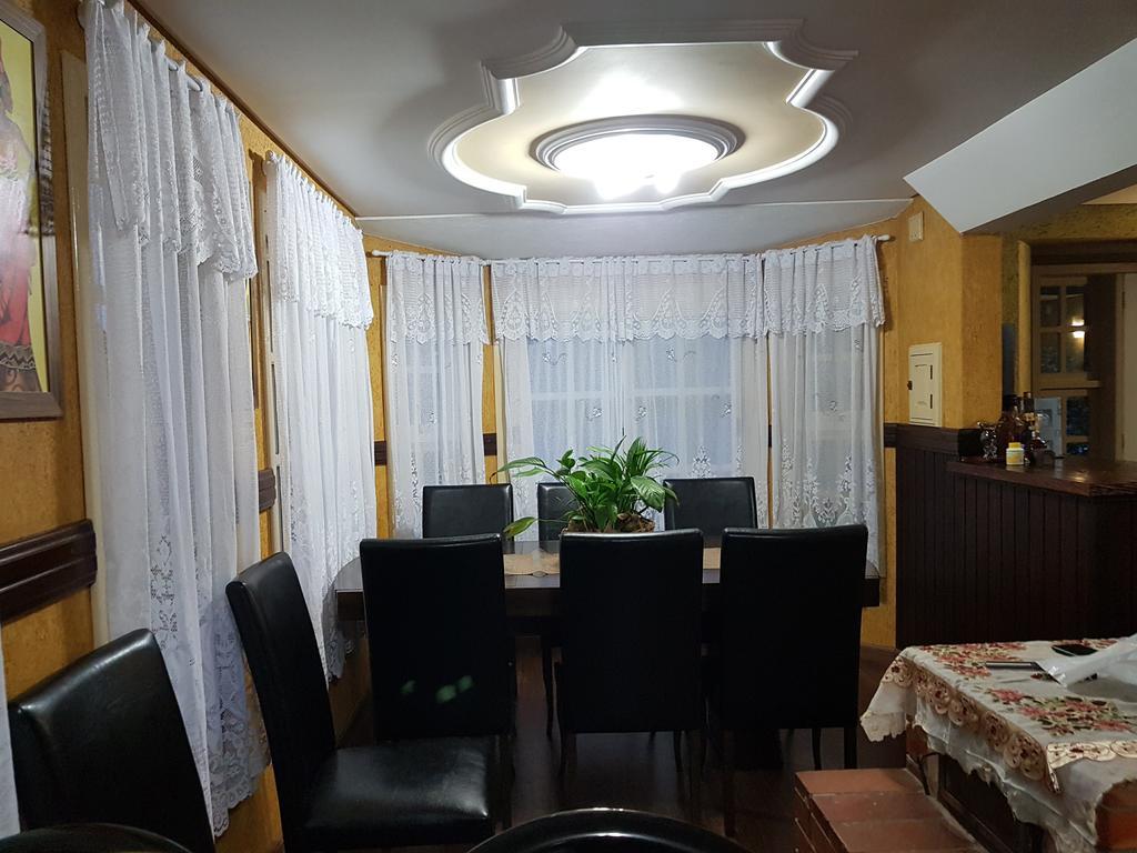 Residencia No Centro De Gramado Villa Екстериор снимка