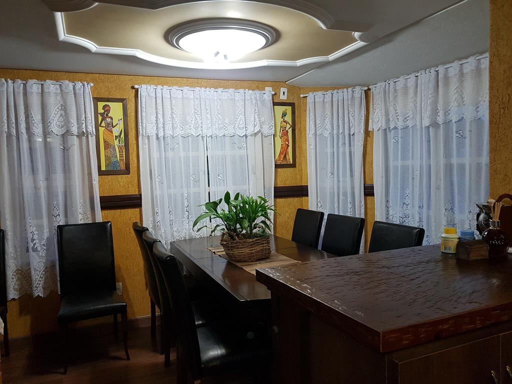 Residencia No Centro De Gramado Villa Екстериор снимка